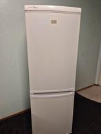 Zanussi ZRB632FW combikolekast 175cm NoFrost, 200 liter of meer, Met aparte vriezer, Zo goed als nieuw, Energieklasse A of zuiniger