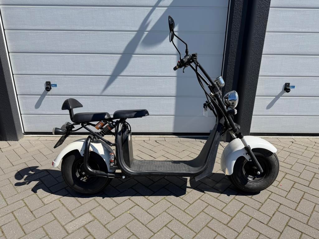 Te koop elektrische e-chopper citycoco met geel kenteken, Fietsen en Brommers, Ophalen, Gebruikt, Maximaal 45 km/u, Elektrisch