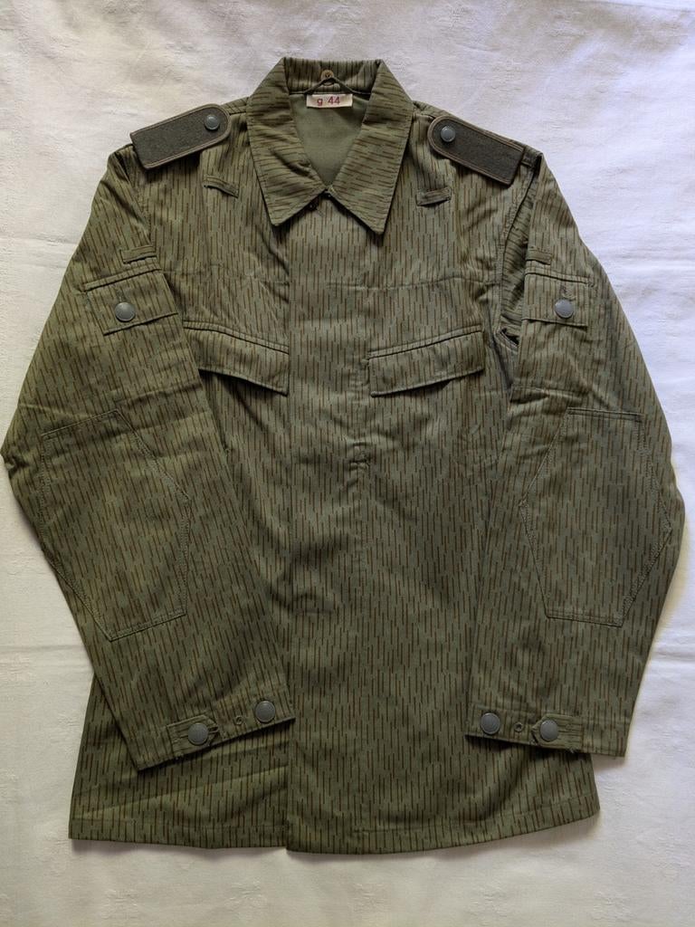 NVA DDR uniform jas broek Strichtarn 1973 g44 camouflage, Ophalen of Verzenden, Landmacht, Duitsland, Embleem of Badge