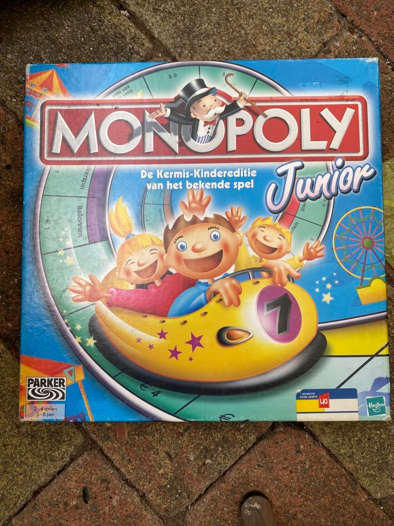Monopoly junior, Hobby en Vrije tijd, Gezelschapsspellen | Bordspellen, Ophalen of Verzenden, Zo goed als nieuw