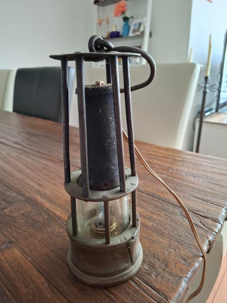 Scheeps lampje, Ophalen