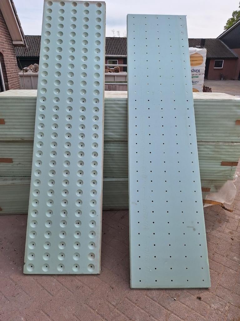 Ventilatie plafondplaten voor stal