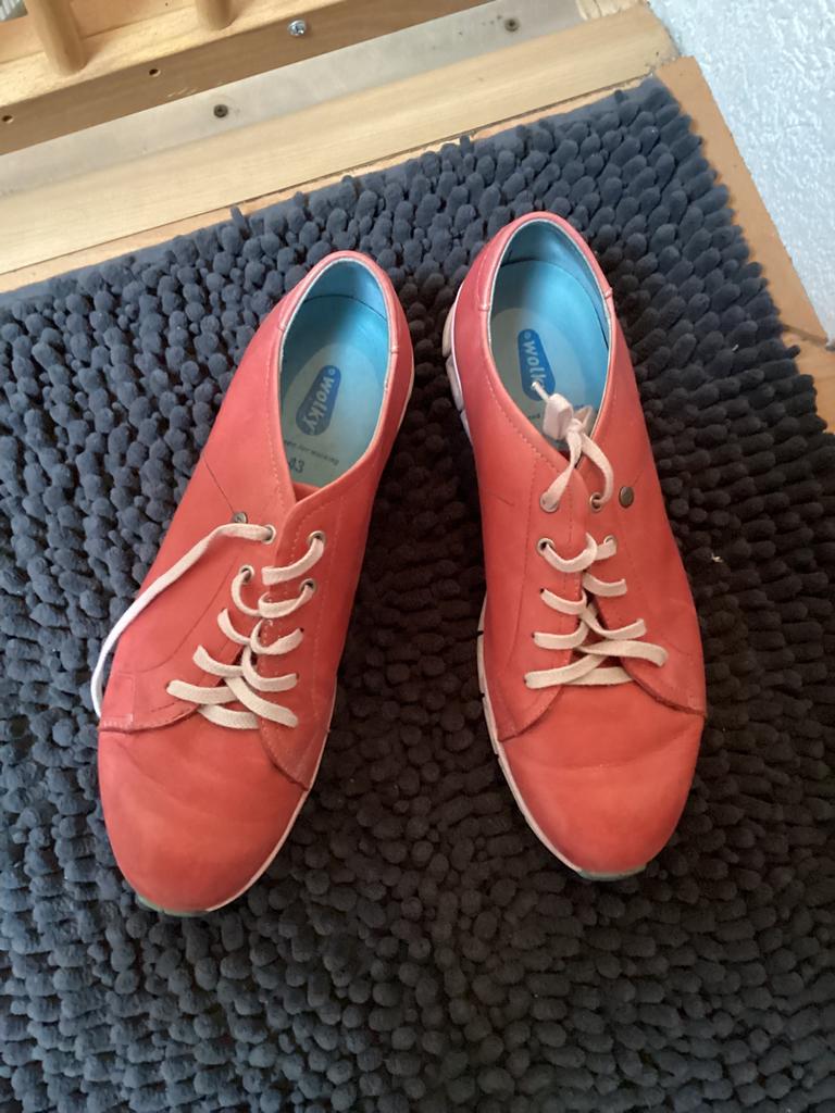 Wolky 43, Ophalen of Verzenden, Zo goed als nieuw, Sneakers of Gympen
