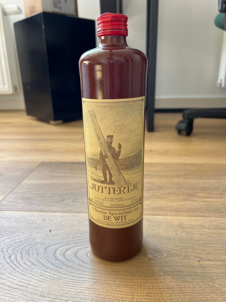 Sierfles Juttertje Kruidenbitter, Ophalen, Gebruikt