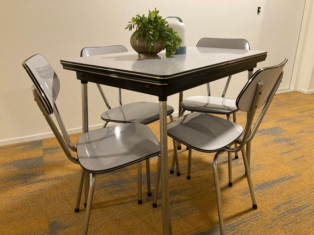 Vintage jaren 60 Formica eettafel & stoelen, Huis en Inrichting, Tafels | Eettafels, Ophalen, 100 tot 150 cm, 50 tot 100 cm, Zo goed als nieuw