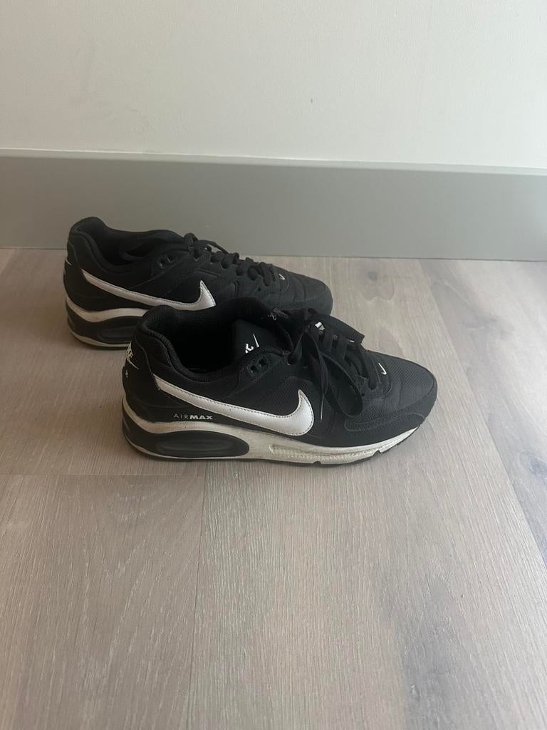 Leuke zwarte Nikes ZGAN, Kleding | Dames, Schoenen, Zwart, Ophalen of Verzenden, Sneakers of Gympen, Zo goed als nieuw