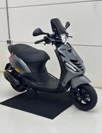 Piaggio Zip 4T I-Get 2020 Argaat Grijs FULL OPTION 45km, Fietsen en Brommers, Ophalen of Verzenden, Zo goed als nieuw