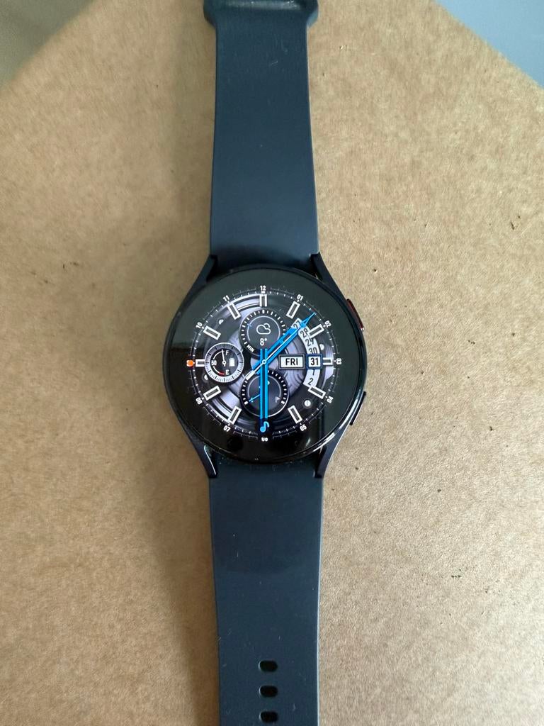 Galaxy Watch 4 used only twice, Ophalen of Verzenden, Zo goed als nieuw, Zwart, Android