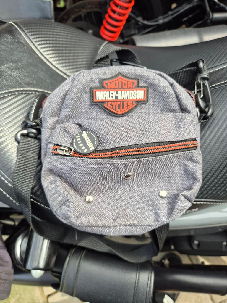 Harley-Davidson Schoudertas / Beentas - Grijs, Ophalen of Verzenden, Zo goed als nieuw