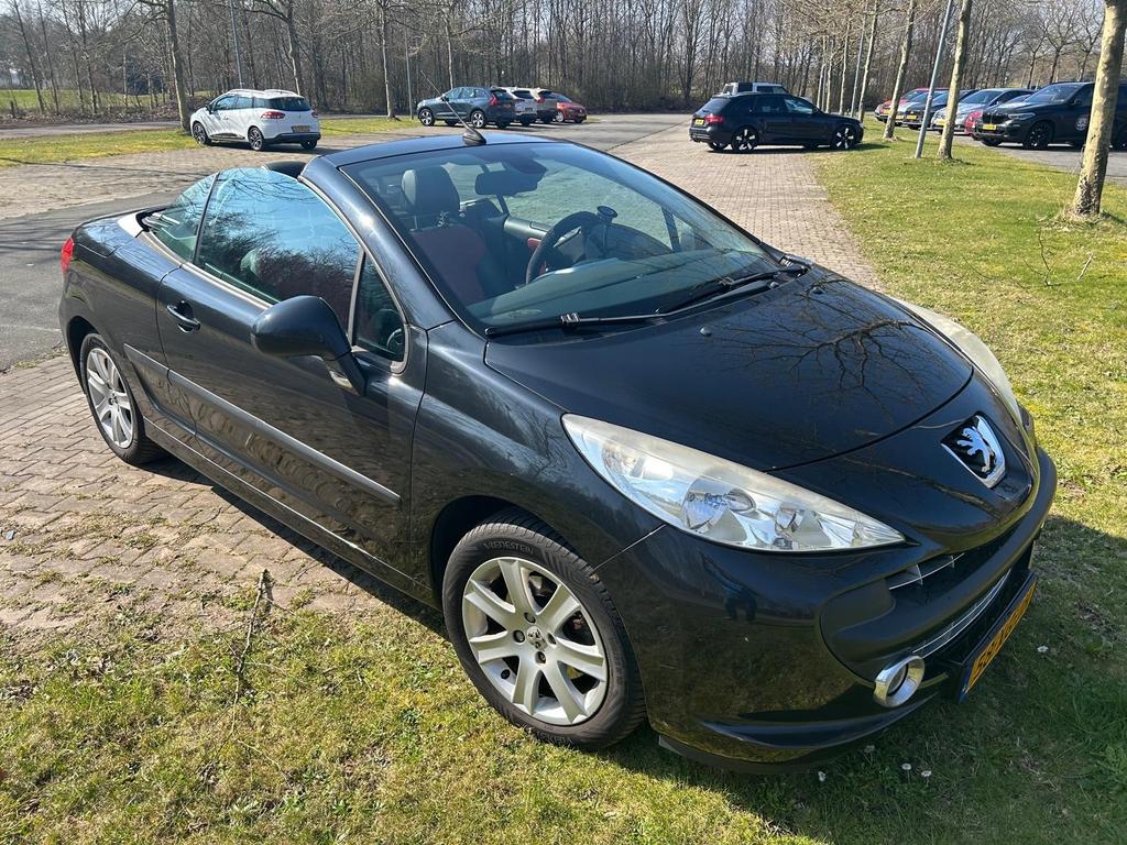 Peugeot 207 1.6 16V CC 88KW 2007 Zwart, Auto's, Peugeot, Particulier, Benzine, C, Cabriolet, Handgeschakeld, Origineel Nederlands