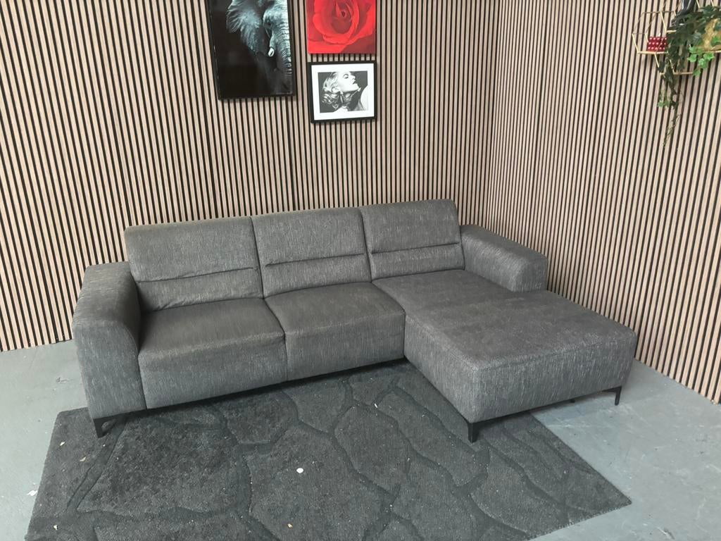 GRATIS LEVERING Loungebank Donkergrijs 265x160 GEREINIGD, Huis en Inrichting, Banken | Bankstellen, 250 tot 300 cm, Hoekbank, Ophalen of Verzenden