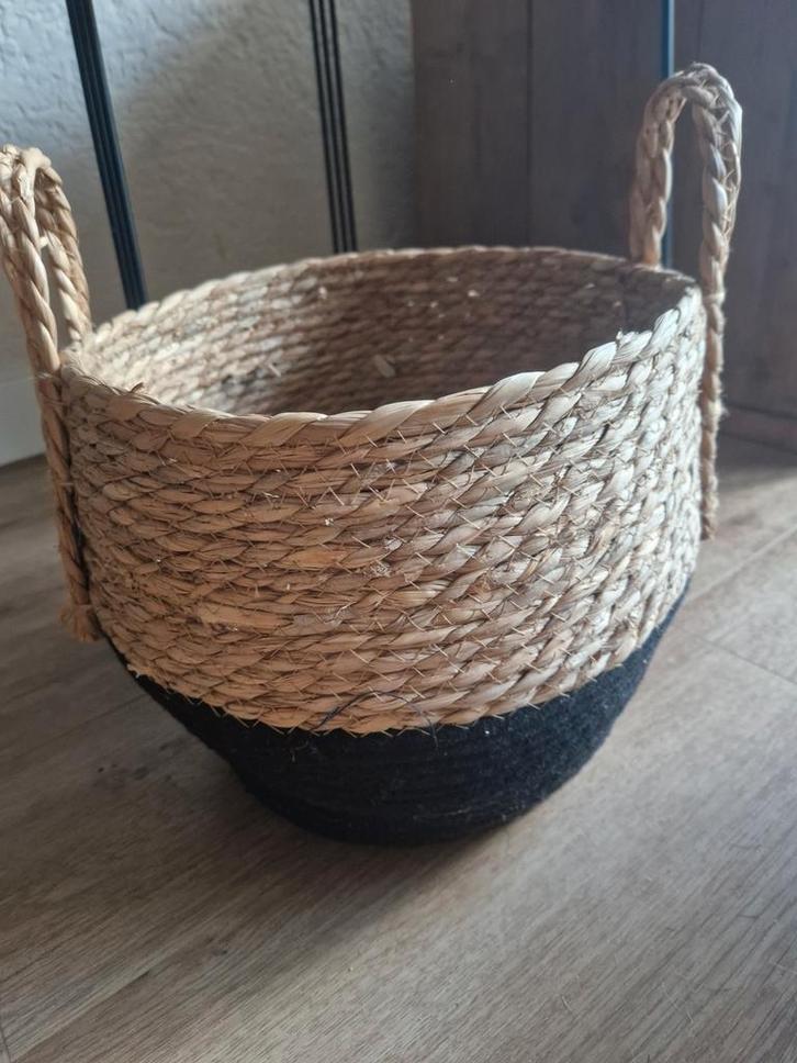 Set van 3 rieten zeegras manden met handige hengsels, Huis en Inrichting, Woonaccessoires | Schalen en Manden, Ophalen of Verzenden