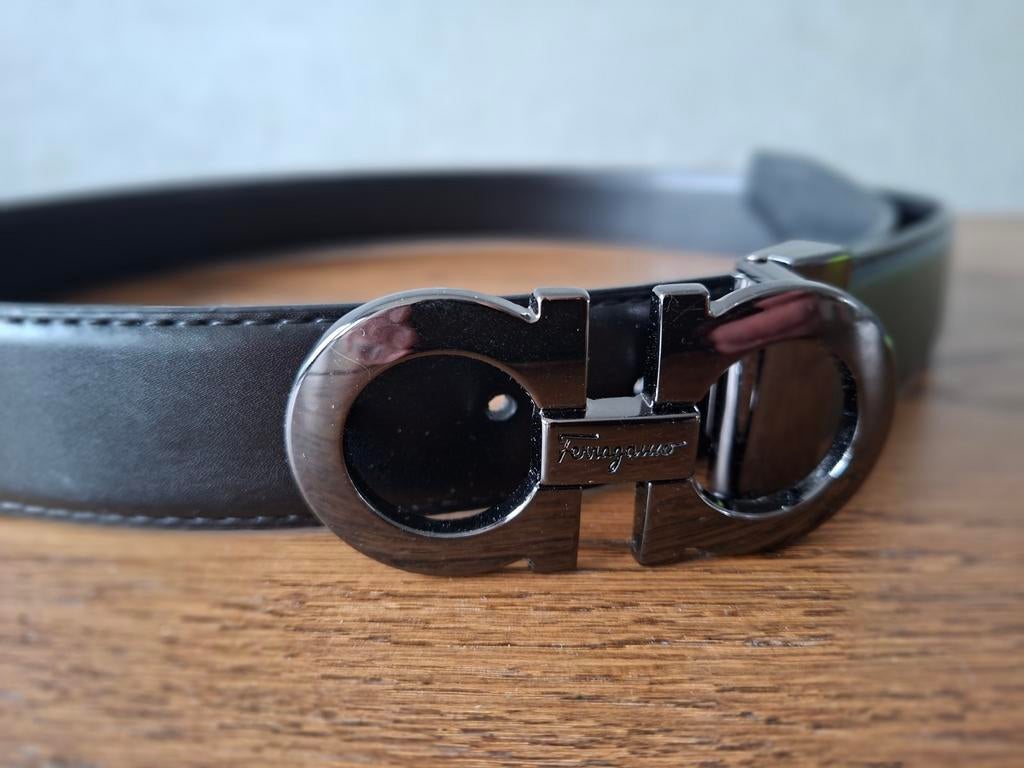 Salvatore ferragamo riem, Ophalen of Verzenden, Zo goed als nieuw, Zwart, Echt leder