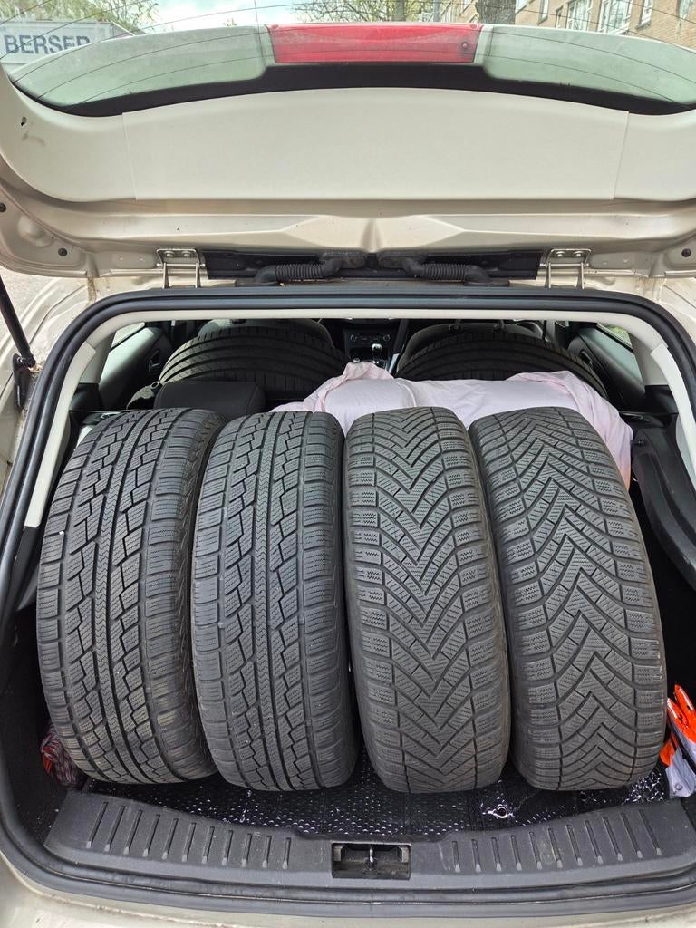 Set winterbanden 205/55 R16 M+S in prima staat, Auto-onderdelen, Banden en Velgen, Ophalen, Gebruikt, 16 inch, Band(en)