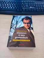 Genieten in een gekkenhuis - Godfried Bomans, Ophalen of Verzenden, Zo goed als nieuw, Godfried Bomans, Nederland