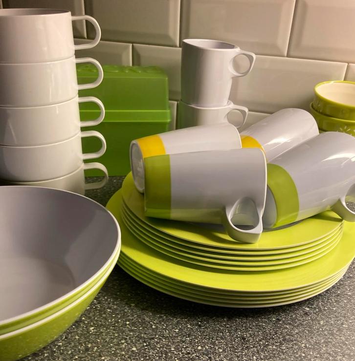 Fris Mepal Campingservies Wit/Limegroen - Complete Set, Caravans en Kamperen, Kampeeraccessoires, Gebruikt, Ophalen of Verzenden