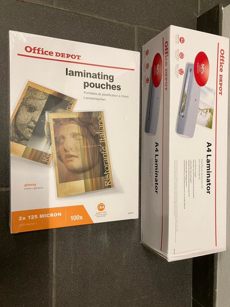 Nieuw!! Office depot A4 lamineermachine + gratis 100 hoezen, Ophalen of Verzenden, Nieuw