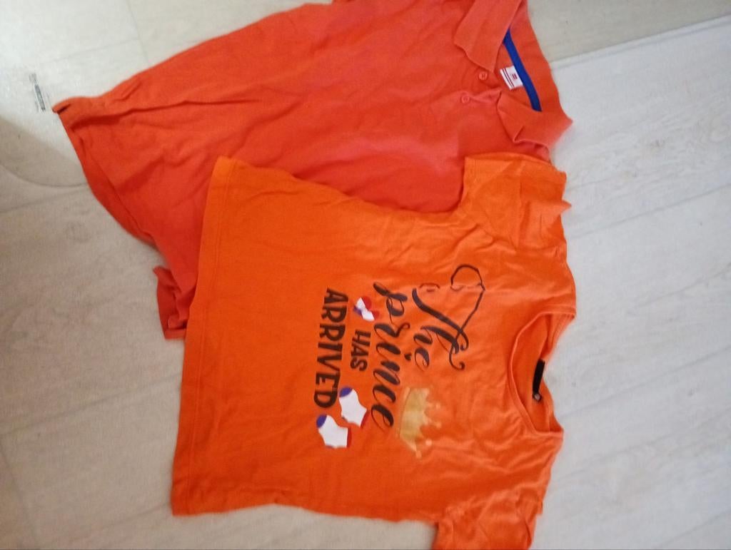 2 Oranje Shirts: Koningsdag., Kinderen en Baby's, Kinderkleding | Maat 134, Gebruikt, Ophalen of Verzenden, HEMA, Shirt of Longsleeve