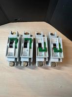 Holec installatieautomaat N L16A 220V Nr.22 4 stuks (1.1), Ophalen of Verzenden, Gebruikt