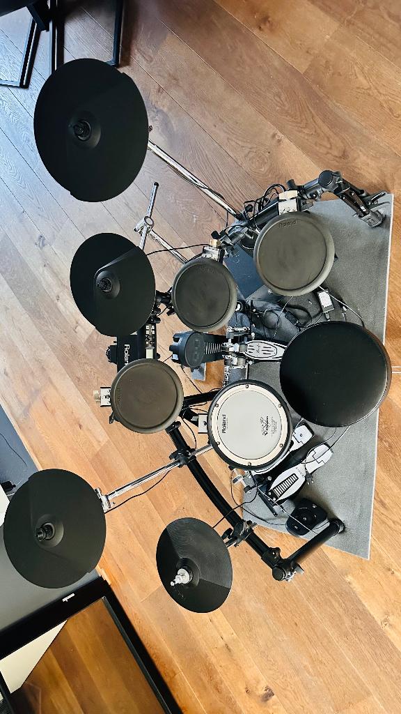 Roland TD-4K Elektronisch Drumstel + dubbel bass + speakers, Muziek en Instrumenten, Drumstellen en Slagwerk, Ophalen, Zo goed als nieuw