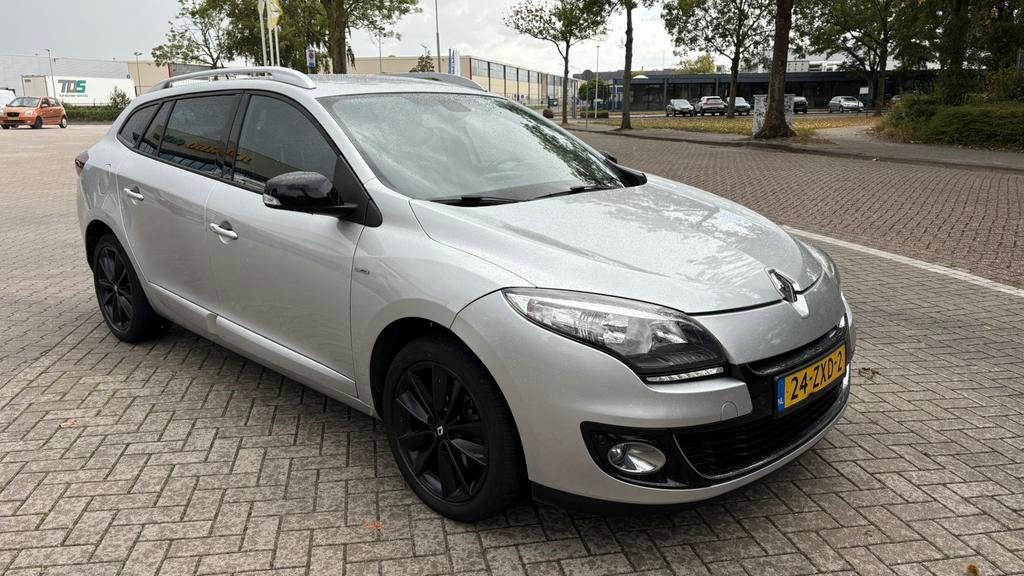 Renault Mégane 1.2 TCE 85KW Energy Estate 2013 Grijs, Auto's, Voorwielaandrijving, 4 cilinders, Origineel Nederlands, Handgeschakeld