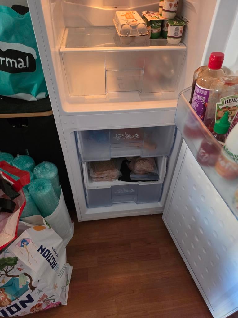 Beko Koelkast met vriesvak - Goede staat, Ophalen, 150 tot 200 liter, Met aparte vriezer, Zo goed als nieuw