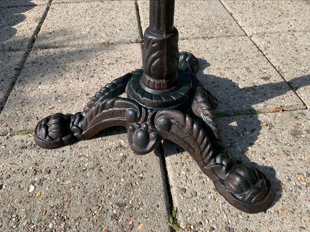 Frans Antieken Bistro tafel- zwaar gietijzeren Driepoot, Ophalen of Verzenden