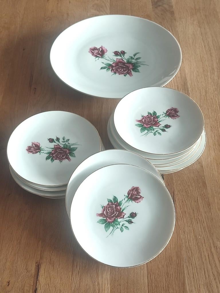 Vintage gebakschotels gebakstel met Rozenmotief Bavaria, Huis en Inrichting, Keuken | Servies, Gebruikt, Ophalen of Verzenden