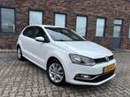 Volkswagen Polo 1.0 6C 5DRS 2014 Airco PCD Navi Elek Pakket, Voorwielaandrijving, Wit, Bedrijf, Handgeschakeld