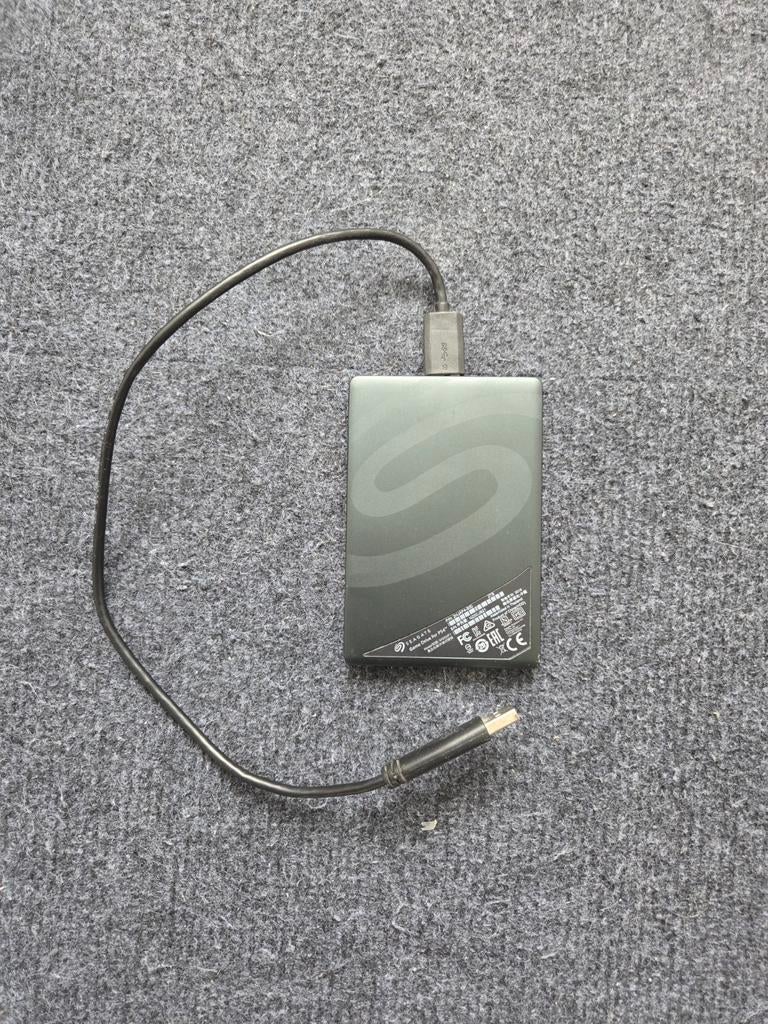 Extrene hdd 2tb bekijk beschrijving GRATIS BEZORGING TILBURG, Computers en Software, Harde schijven, Ophalen