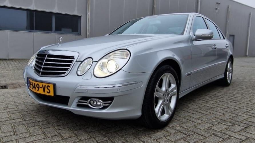 Mercedes E-Klasse 2.5 E230 Sedan AUT 2008 Grijs V6 7tronic !, Automaat, Achterwielaandrijving, Zwart, 2496 cc