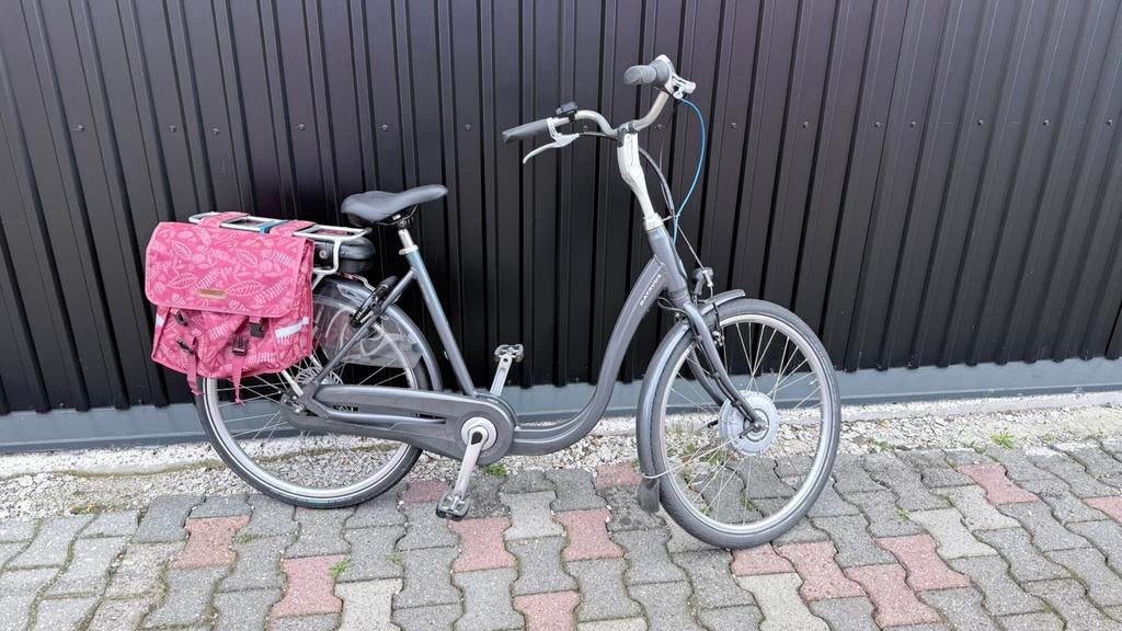 Batavus Entree E-bike met een comfortabele lage instap, Fietsen en Brommers, Batavus, Ophalen of Verzenden, Zo goed als nieuw