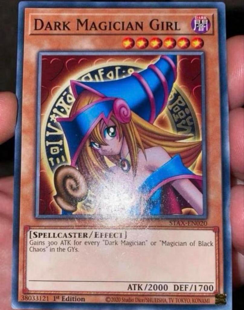 Yu-Gi-Oh! Dark Magician Girl STAX 1st Edition !, Hobby en Vrije tijd, Verzamelkaartspellen | Yu-gi-Oh!, Ophalen of Verzenden, Zo goed als nieuw