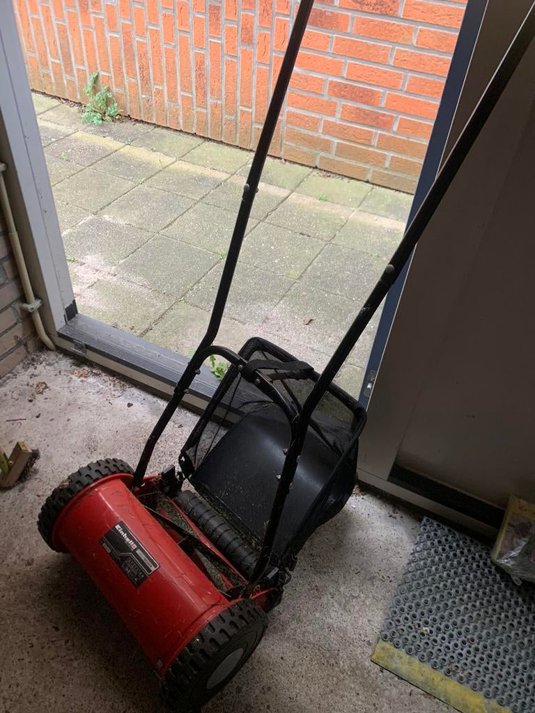 Compacte handgrasmaaier met opvangbak, Kooimesmaaier, Ophalen, Zo goed als nieuw