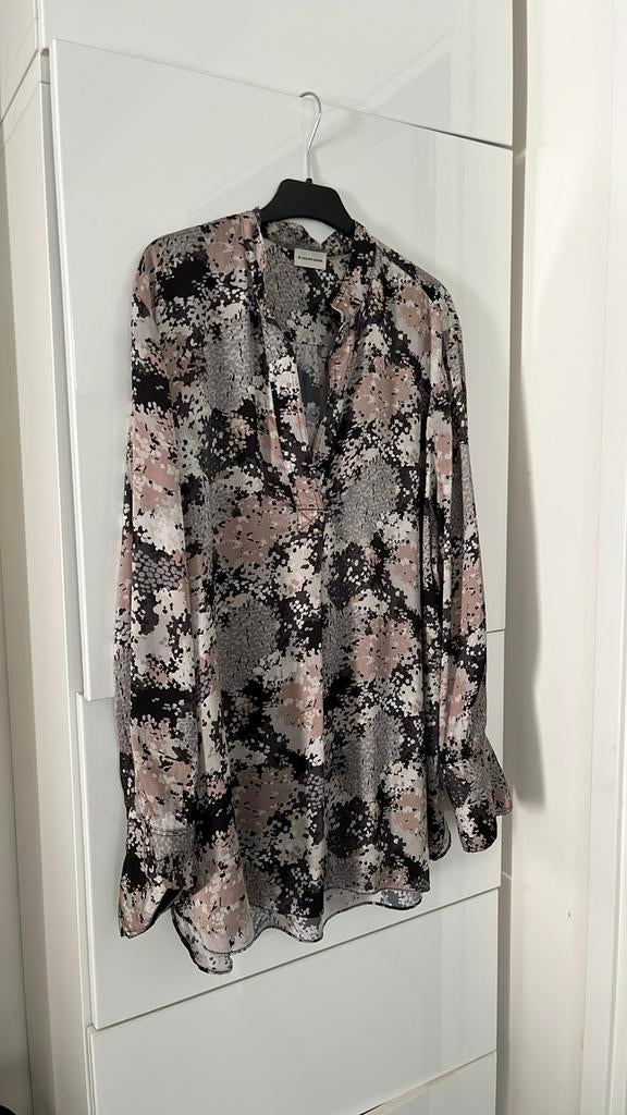 Malene Birger Stijlvolle blouse met camouflageprint 44, Ophalen of Verzenden, Zo goed als nieuw, Maat 42/44 (L), Overige kleuren