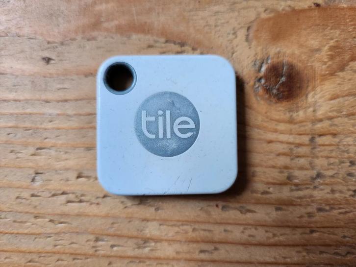 Tile Pro Bluetooth Tracker - Vind je sleutels terug!, Sieraden, Tassen en Uiterlijk, Overige Accessoires, Gebruikt, Ophalen of Verzenden