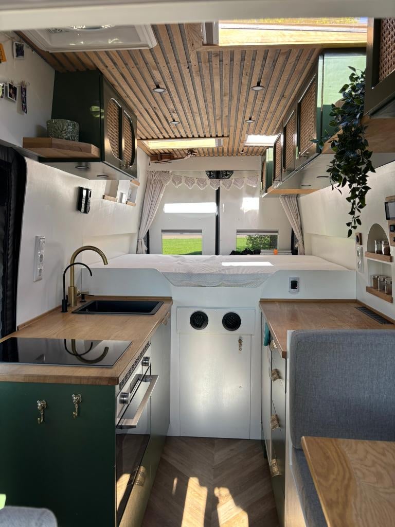 Fiat Ducato L4H3 Offgrid Camper | Gasloos | 840Ah accu, Buscamper of Camperbus, Fiat, Tot en met 2, 6 tot 7 meter