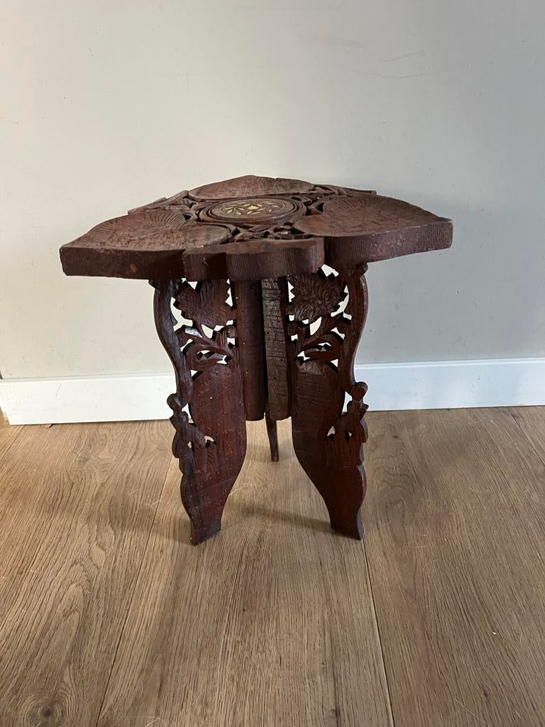 Prachtig Balinees tafeltje houtsnijwerk, Minder dan 45 cm, Minder dan 55 cm, Ophalen of Verzenden, Zo goed als nieuw