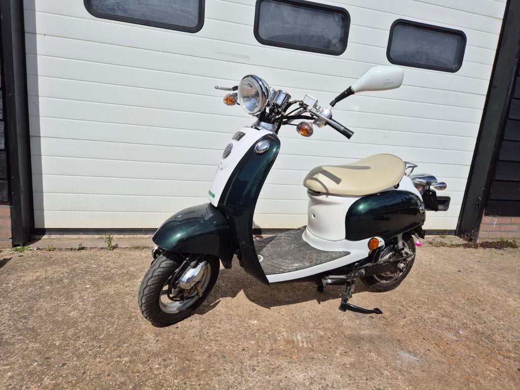 EVT Elektrische Scooter,  Nieuwe accu,  Retro Stijl, Ophalen of Verzenden, Overige typen, Overige merken