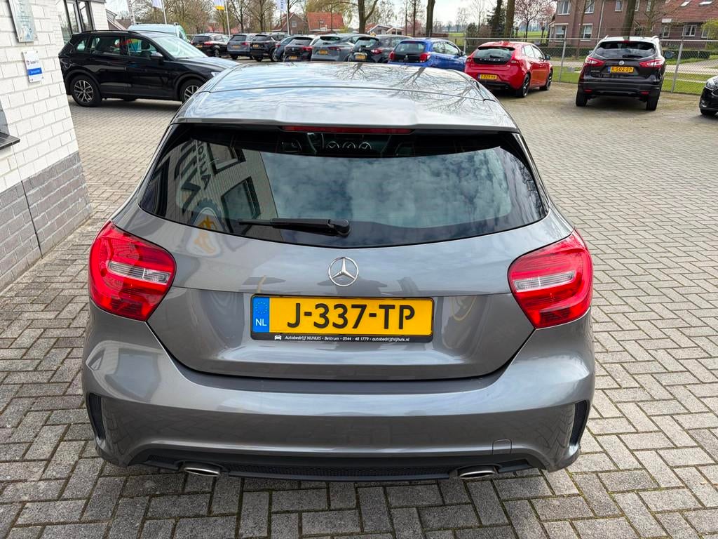 Mercedes-Benz A-klasse 180 Ambition / AMG / Cruise Controle, Voorwielaandrijving, Stof, Gebruikt, 4 cilinders