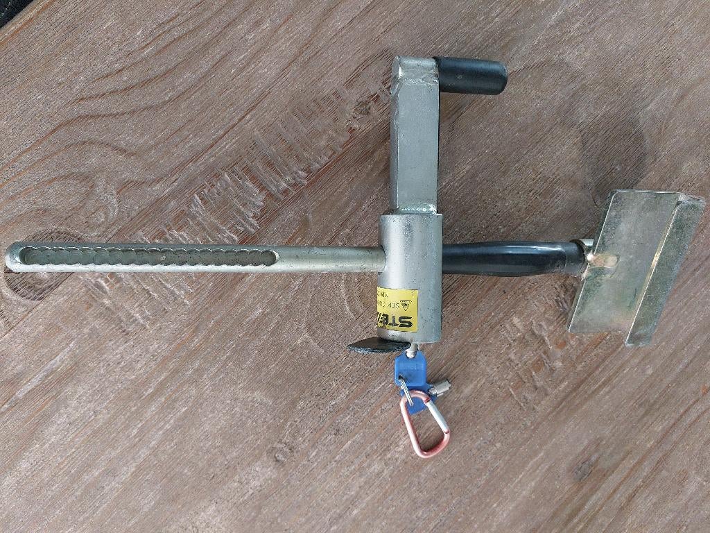 Steady wielklem incl. 2 sleutels 40 euro, Ophalen, Gebruikt