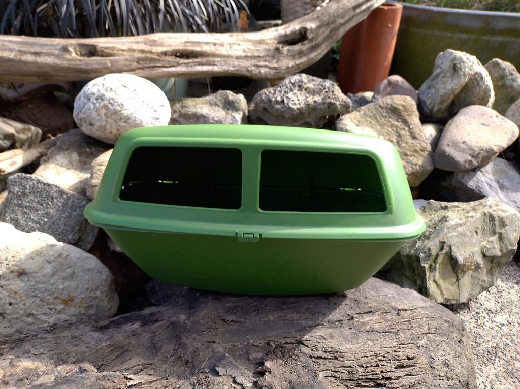 Omlet eglu voerbak voor kippen in het omlet kippenhok, Dieren en Toebehoren, Ophalen of Verzenden, Zo goed als nieuw, Kippenhok of Kippenren