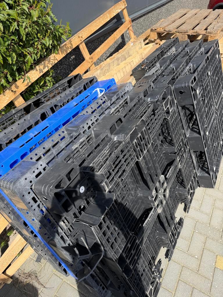 Gratis plastic pallets en houten pallets, Doe-het-zelf en Verbouw, Kratten en Dozen, Ophalen, Gebruikt, 40 tot 60 cm, Minder dan 35 cm