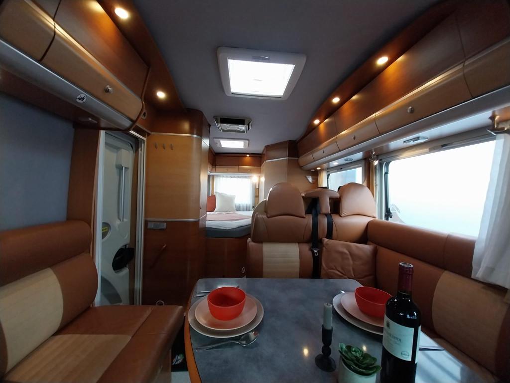 Stoere Karmann Colorado met dubbele airco, 174 pk en trekhk., Caravans en Kamperen, Bedrijf, Tot en met 3, Hordeur, Karmann