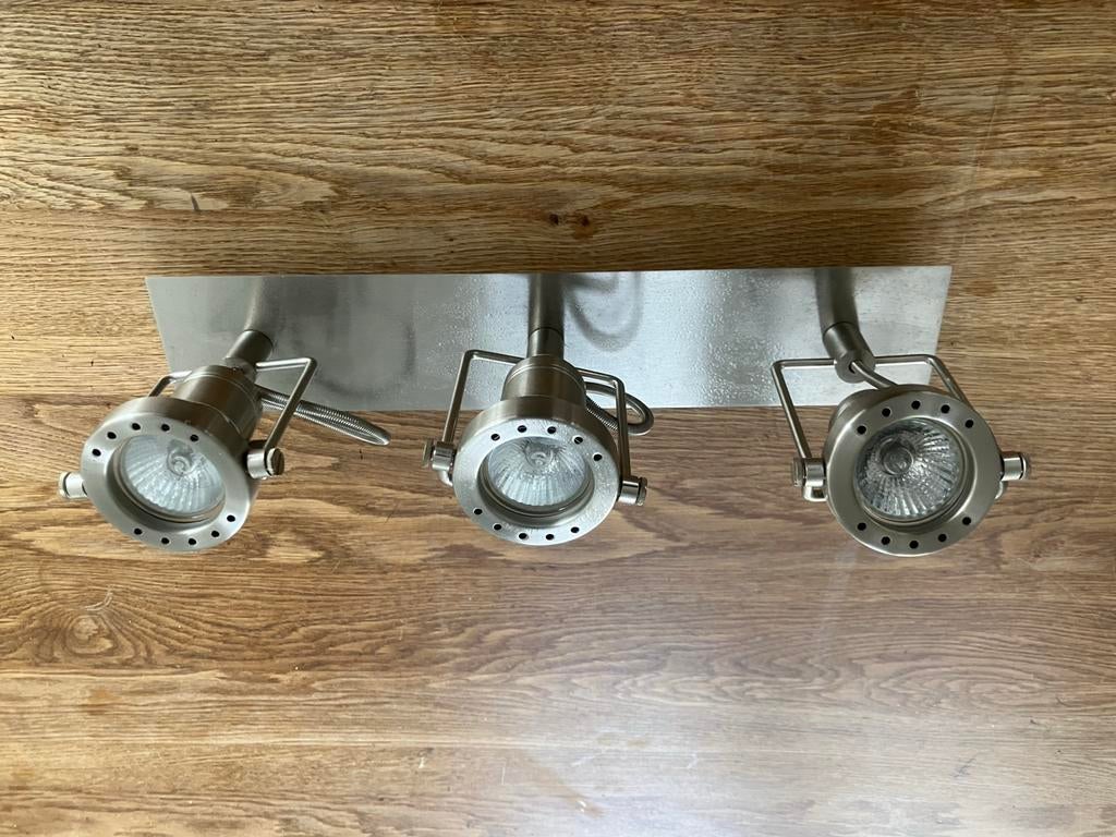 Moderne spotlamp met 3 richtbare spots, GU10 fitting, Ophalen, Halogeen, Gebruikt, Metaal of Aluminium