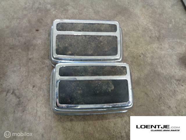 Asbak achter BMW 02 neue klasse e3 e9 etc, Auto-onderdelen, Interieur en Bekleding, Gebruikt, Ophalen of Verzenden, BMW, BMW