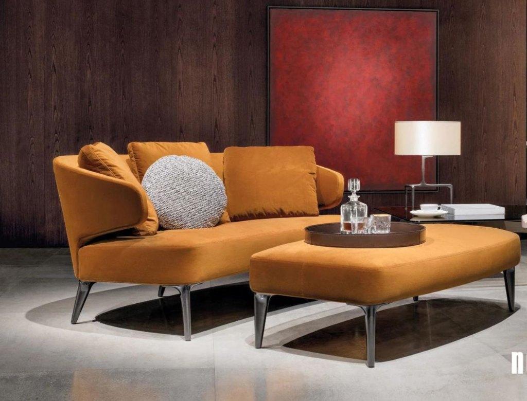ZGAN Minotti Aston Bank + Hocker Fluweel Geel NP €11000, https://www.minotti.com/en, Minotti, 150 tot 200 cm, Driepersoons