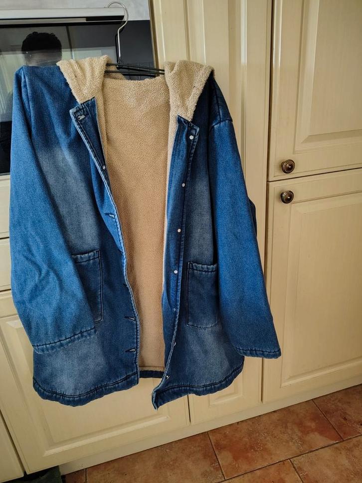 Nieuwe spijkerjas maat 52, Kleding | Dames, Grote Maten, Gedragen, Jas of Mantel, Blauw, Ophalen of Verzenden