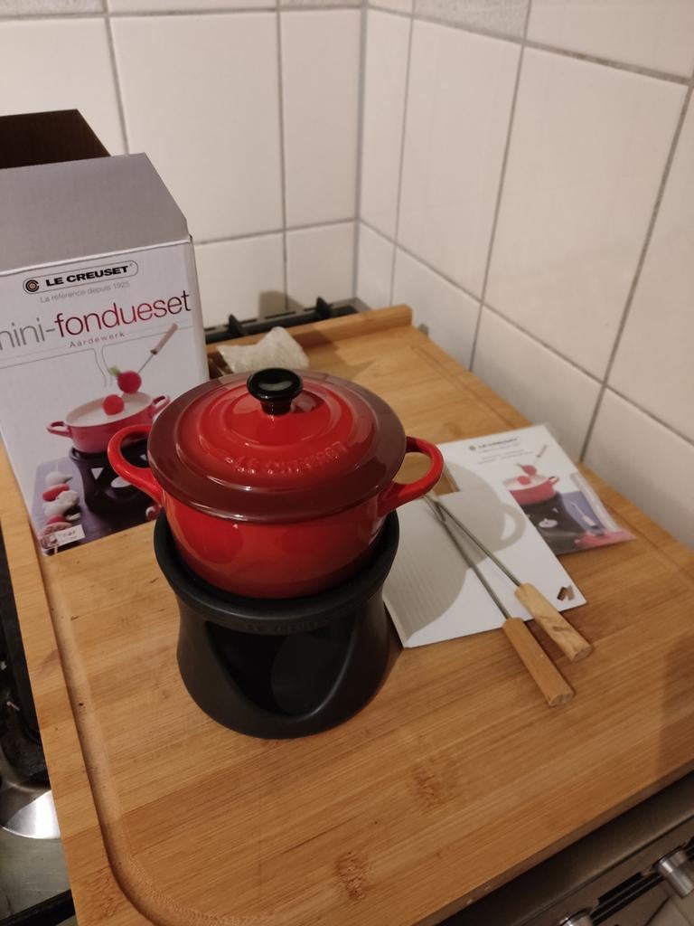 Fonduestel Le Creuset gloednieuw!, Huis en Inrichting, Ophalen of Verzenden, Nieuw, Gietijzer, Koekenpan of Braadpan