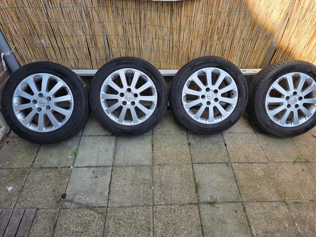 Opel astra velgen16 inch 5 x 110 michelin, Auto diversen, Wieldoppen, Ophalen of Verzenden